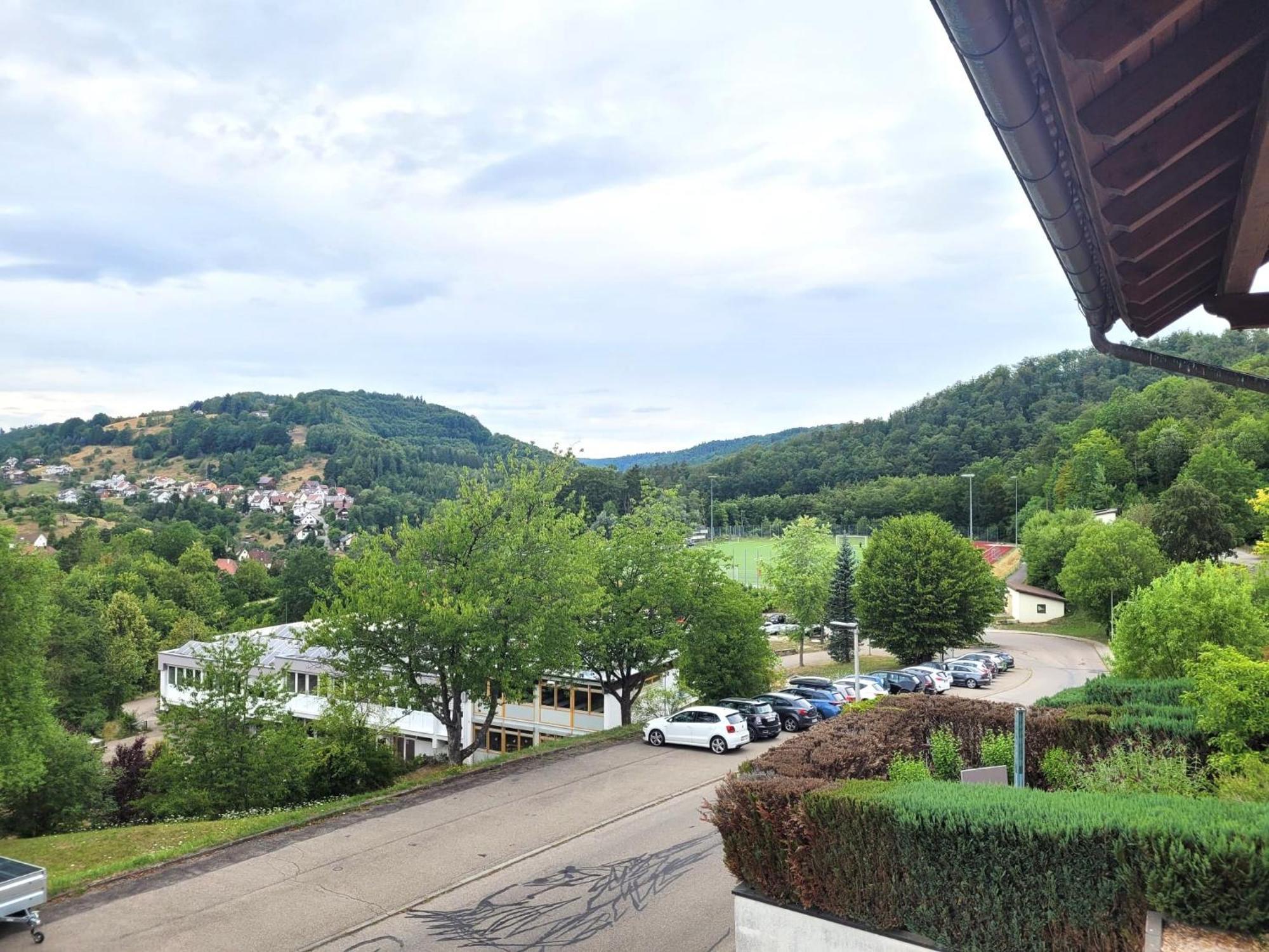 4 Zimmer Geraeumige Und Ruhig Gelegene Ferien- Und Monteurwohnung Nur Fuer Sie Allein Aujvari Vermietungen Spiegelberg Экстерьер фото