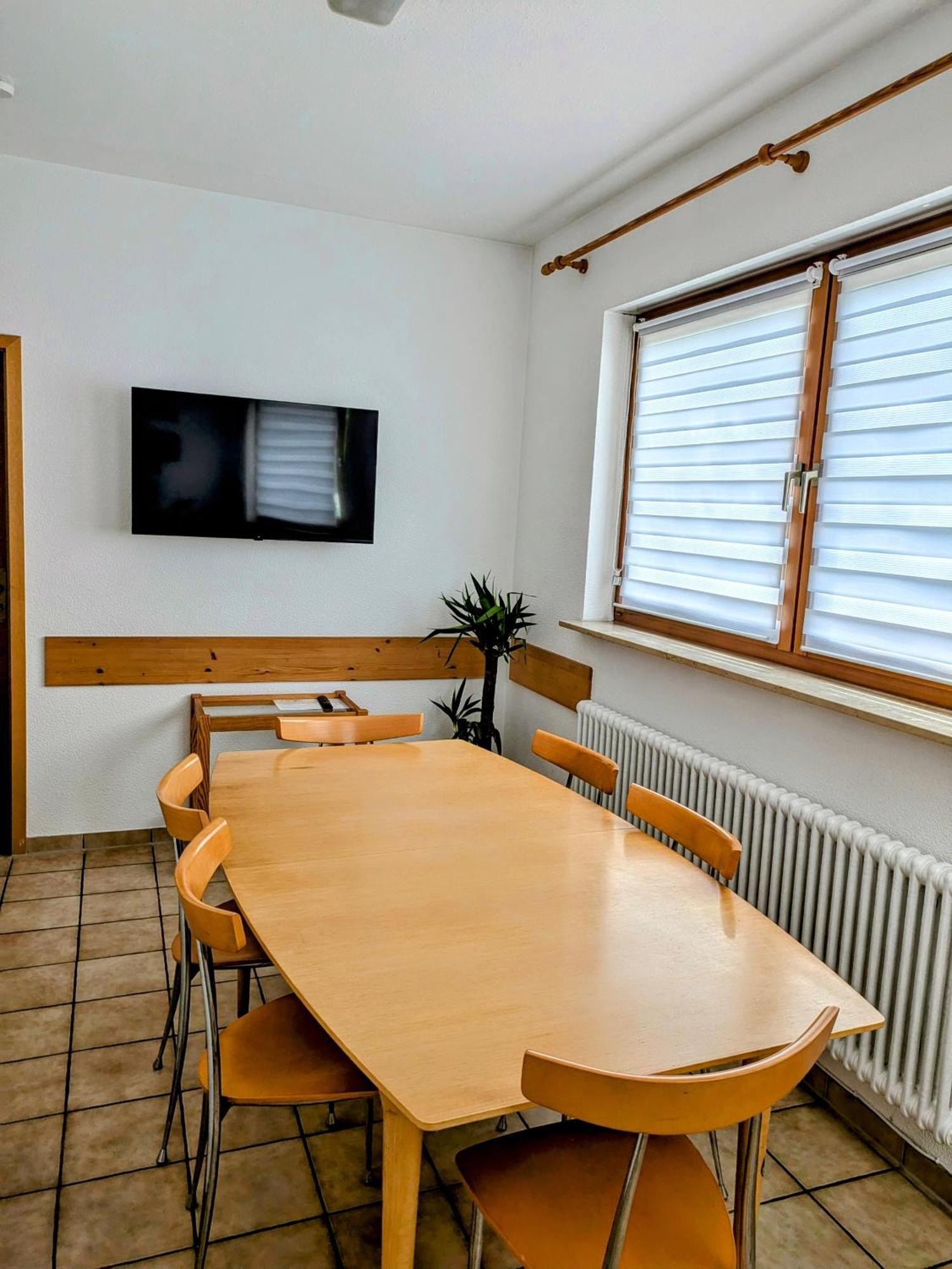 4 Zimmer Geraeumige Und Ruhig Gelegene Ferien- Und Monteurwohnung Nur Fuer Sie Allein Aujvari Vermietungen Spiegelberg Экстерьер фото
